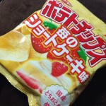 ポテトチップス苺のショートケーキ味（コイケヤ）